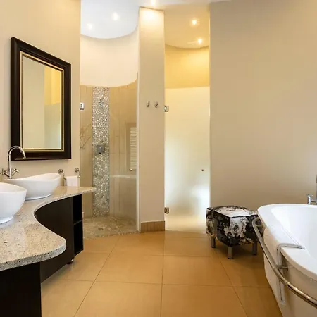 Queen Of Sheba, Self-Catering House At Buffelshuis Safari Camp Mokopane Exterior photo